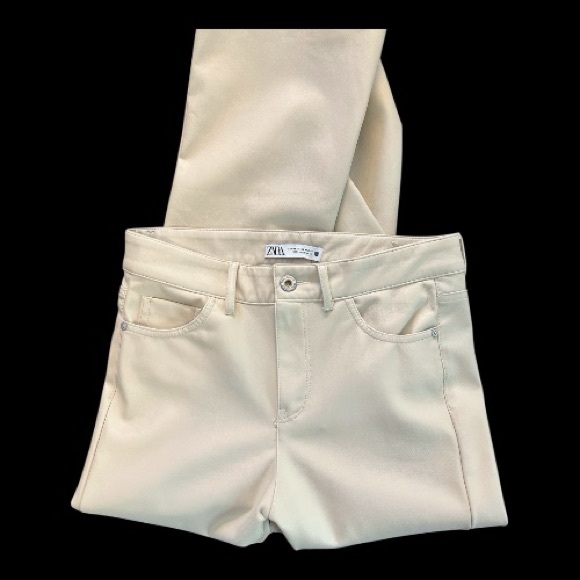 Zara Pants - 🤍✨ EUC ZARA Ecru High-Waisted Faux Leather Flared Pants | Sz 8